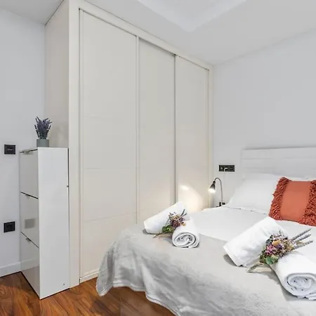 Apartament Plaza Del Carmen Gijón Zewnętrze zdjęcie